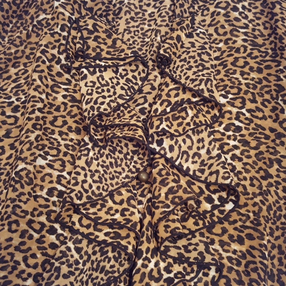 Worthington Ruffled cheetah button down top - Picture 5 of 6